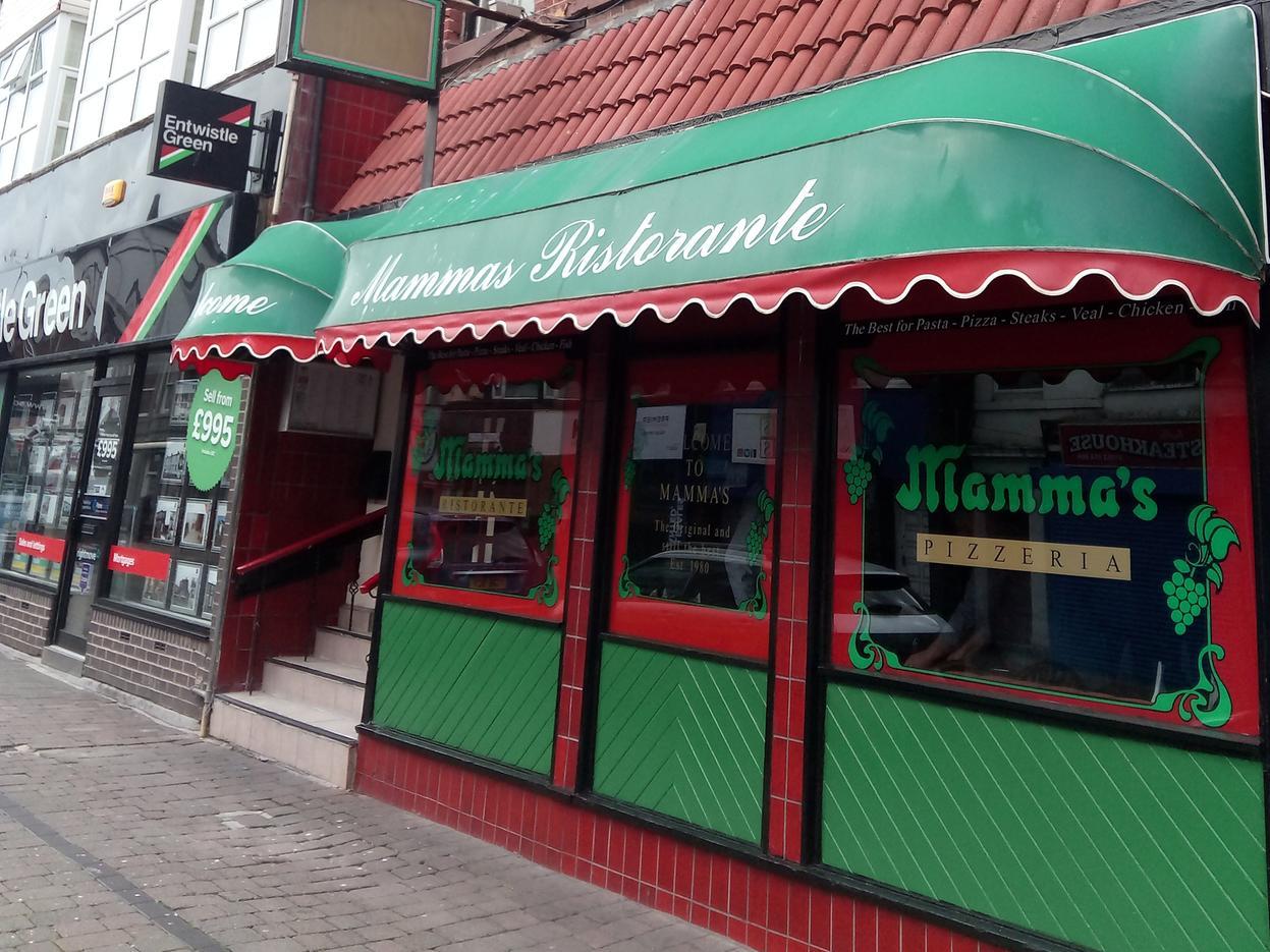 Mama's italian restaurant store