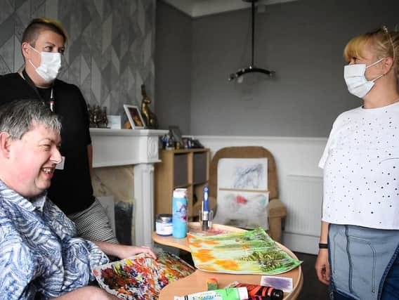 Blackpool artist Tina Dempsy makes deliveries for the 'Communication through Arts' programme with users of the New Langdale, Blackpool, pictures Claire Griffiths