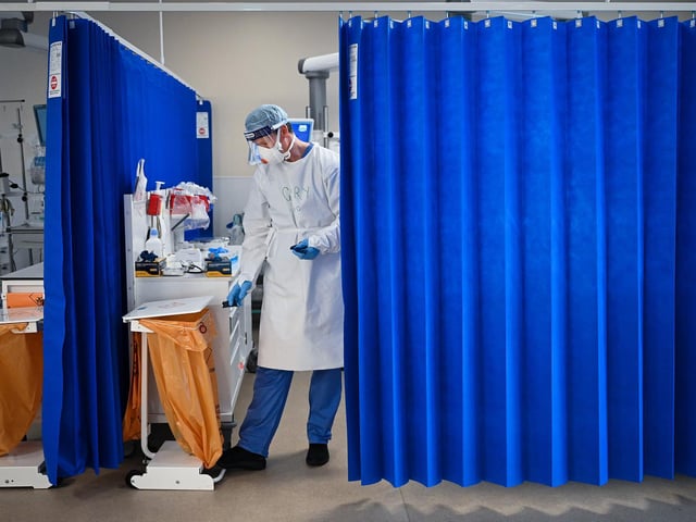 On Tuesday, NHS England said 279 people who tested positive for Covid-19 had died in hospital in England