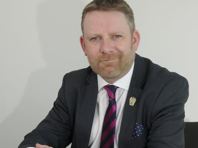 Coun Simon Blackburn