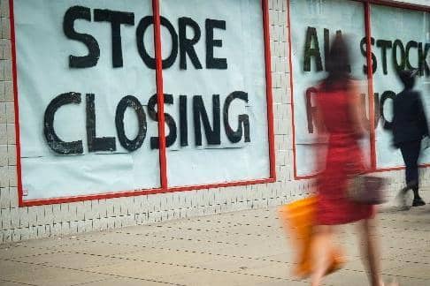 The study compares the number of chain stores shops opening or closing