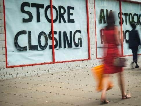 The study compares the number of chain stores shops opening or closing