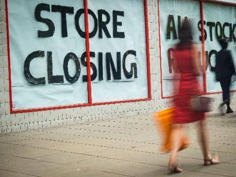 The study compares the number of chain stores shops opening or closing