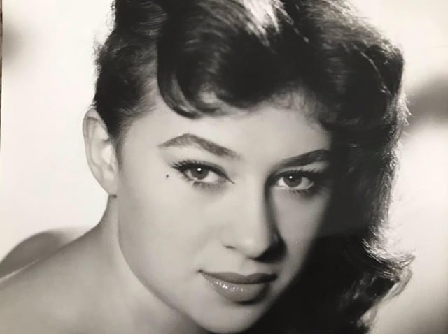 Maureen Coverdale, known as Yvonne in her performing days, appeared on the same stage as the like of Frank Sinatra and Bob Hope