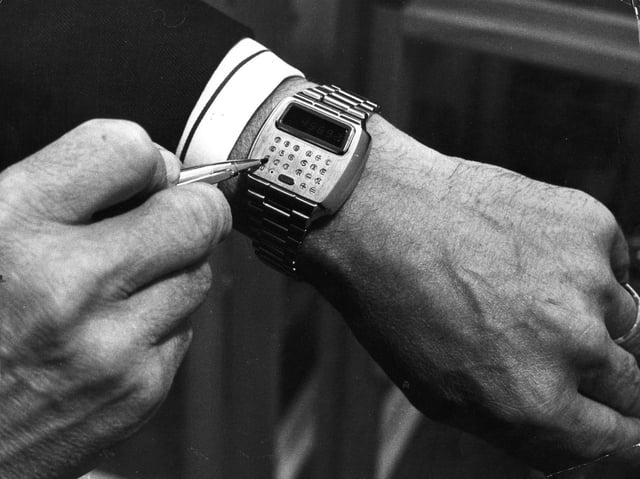 I long ago gave up on expensive wristwatches, after a couple got damaged accidentally.