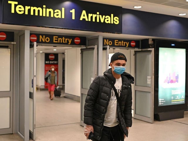 Manchester Airport arrivals
