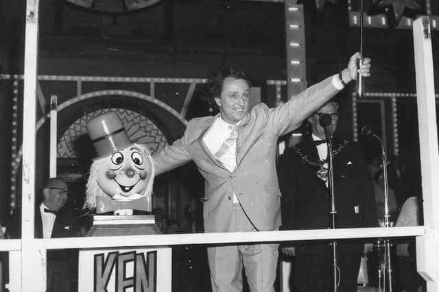 Sir Ken switches on Blackpool Illuminations in 1982