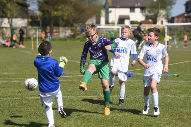 Under-8s action from Blackpool Road North between St Annes Purples and BJFF Vipers