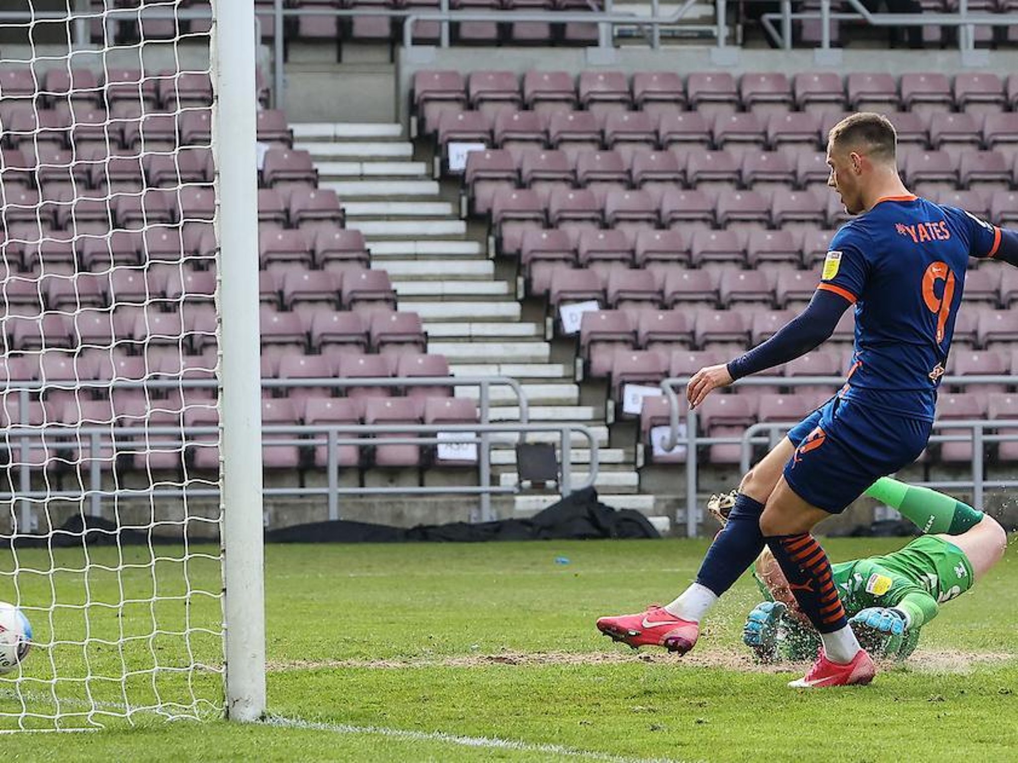 Matt Scrafton S Player Ratings Jerry Yates Back On The Goal Trail As Blackpool Close In On Play Off Spot With Comfortable Win Against Relegated Northampton Blackpool Gazette