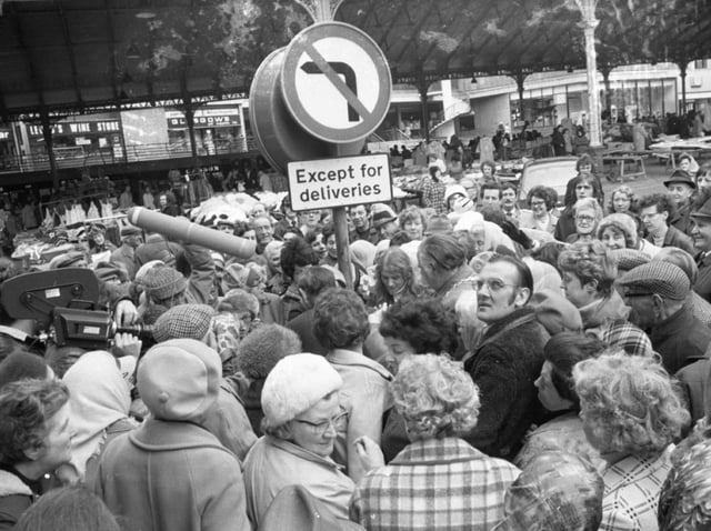 Shoppers in Preston gather to claim their free eggs