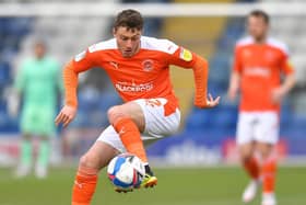 Blackpool's Sunderland loanee Elliot Embleton will stay with the Seasiders for the play-offs