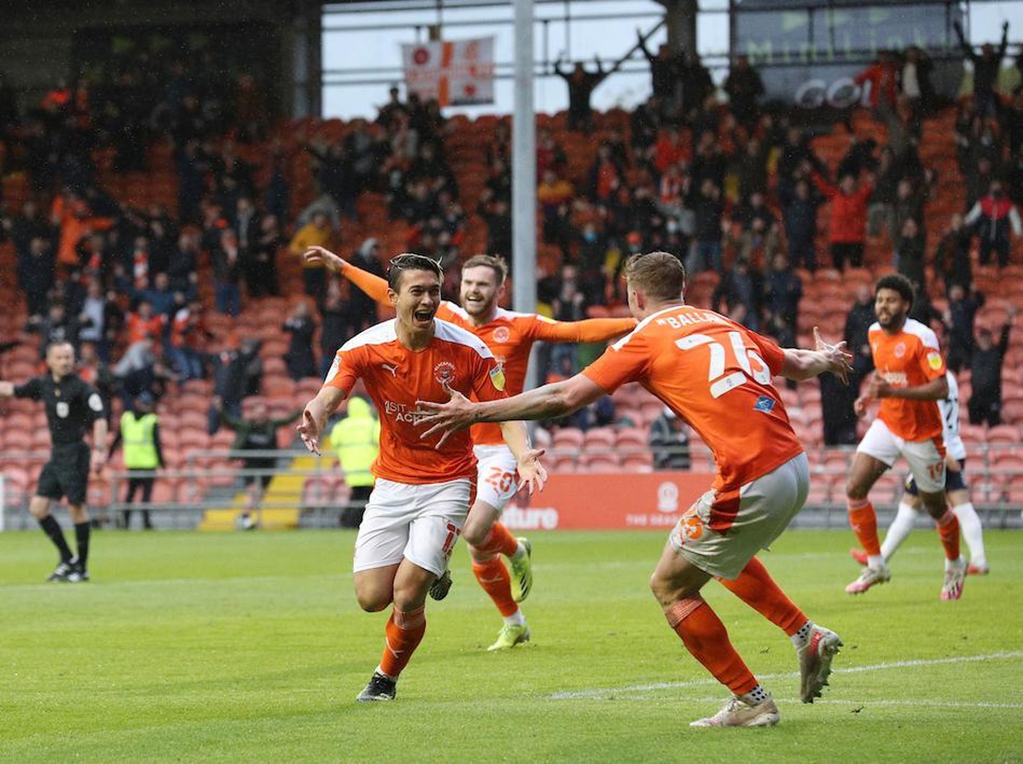 We Made It To Wembley And That S All That Matters Kenny Dougall On Blackpool S Dramatic Semi Final Tie Against Oxford Blackpool Gazette