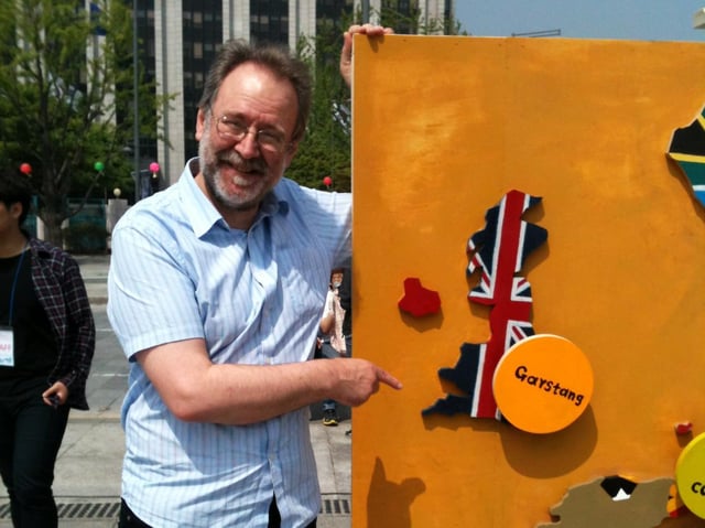 Bruce Crowther promoting Fair Trade