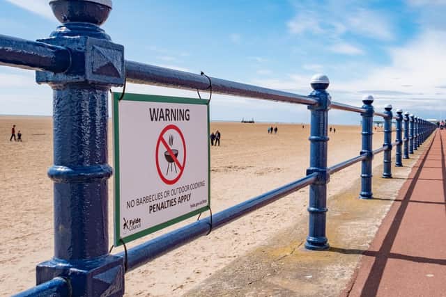 Sign at St Annes beach highlighting the barbecue ban