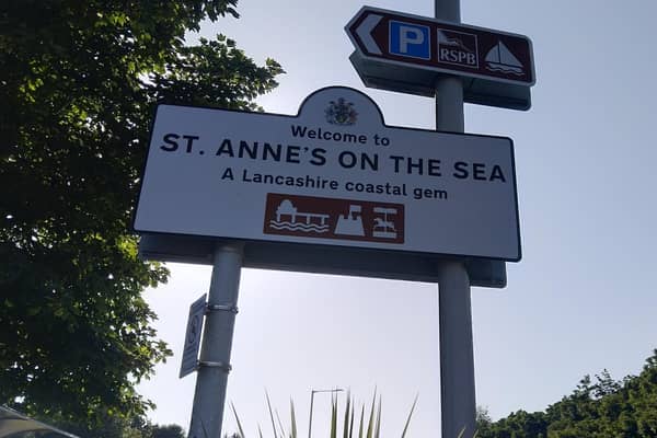 A St Annes boundary sign at Fairhaven