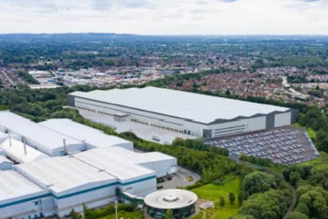 Caddick Developments is aiming to build a 500,000sq ft single unit at Farringdon Park near Leyland, the biggest speculative unit project this year in the North West. It said the scheme would create almost 800 jobs.