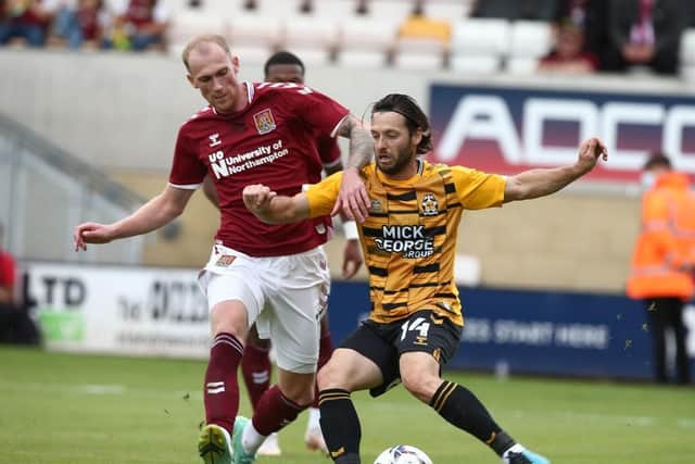 Cambridge United's Wes Hoolahan is well know to Fleetwood boss Simon Grayson