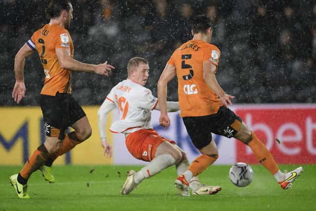 The Seasiders looked to be heading to a third straight victory thanks to Shayne Lavery's first-half strike