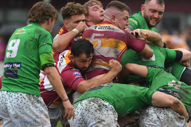 It's tight at the top of National Two North and Fylde are ready for a bruising battle at Sedgley Park on Saturday