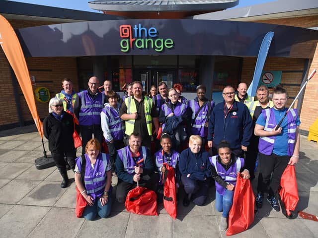 People rallying together a the @The Grange community Centre to do a litter pick. The centre is the hub for community activities and has been really busy since reopening after lockdown