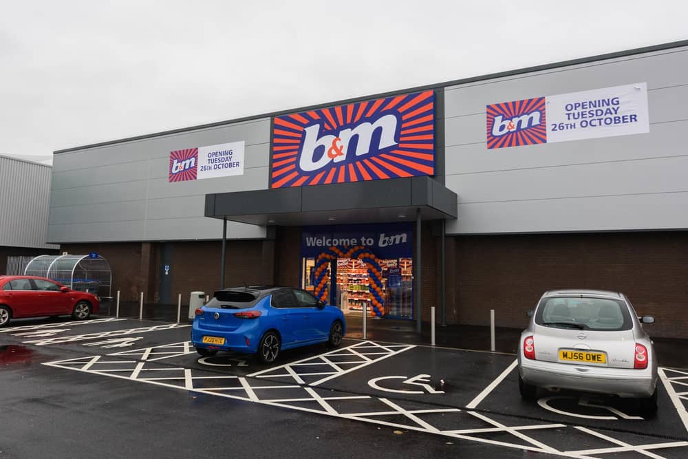 First look inside Bispham's new B&M store - as Aldi's new neighbour opens it doors today