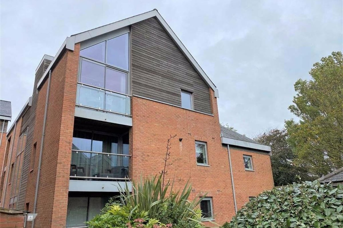 Luxury twobed Lytham penthouse apartment with vaulted ceilings