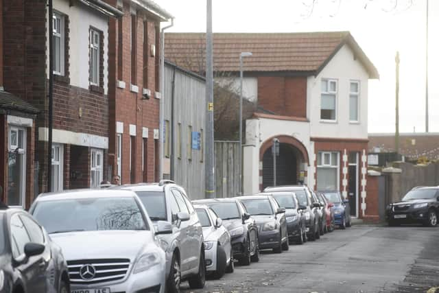 Custom Hose Lane  in Fleetwood is packed with cars on market days