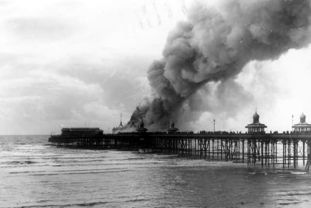 Fire rages on North Pier in 1921