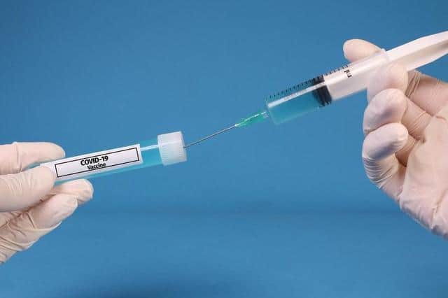 The government encouraged everyone over the age of 18 to get a booster shot to help protect them against a coming 'tidal wave' of Omicron infections (Photo by Marco Verch)