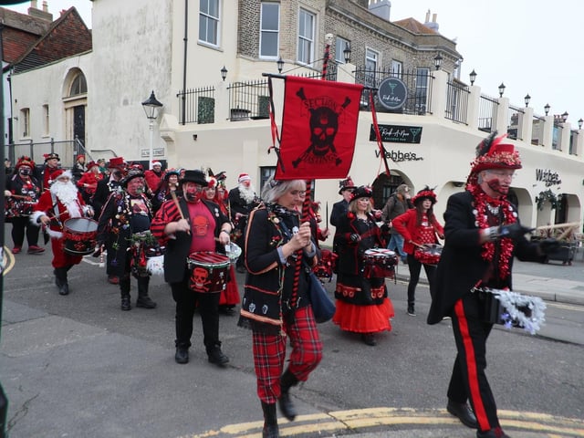 Winkle Club's Children's Christmas procession/party in Hastings Old Town. Photo by Roberts Photographic. SUS-211213-070158001