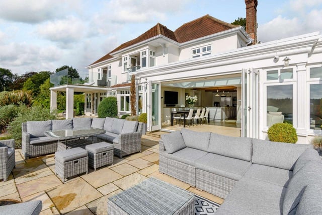 Springfield Lane, Colgate, Horsham, West Sussex, RH12. Photo from Zoopla.