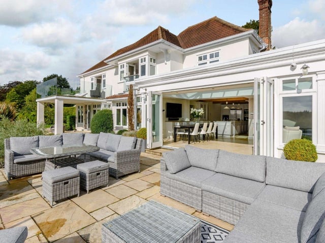 Springfield Lane, Colgate, Horsham, West Sussex, RH12. Photo from Zoopla.