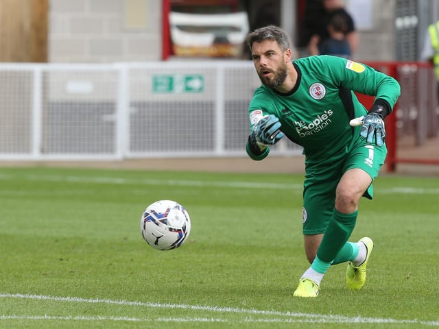 Important save in opening stages from a one on one. Couple of wayward kicks. Little chance for goal which bent into far corner. Not forced into pressing saves but handled most well.