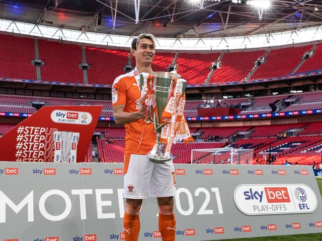 Kenny Dougall helped Blackpool to League One play-off success in 2021 (Photographer Andrew Kearns/CameraSport)