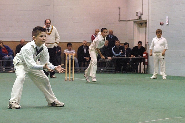 Indoor Cricket at Mansfield Hosiery Mills sports hall, Under 11's final.