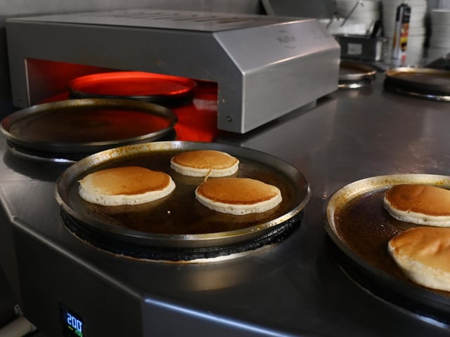 BLACKPOOL/LANCASHIRE POST - 18-02-23 - Staff at the Pancake Hut, Ribby Hall Village, Wrea Green, are ready for pancake day, shrove Tuesday.