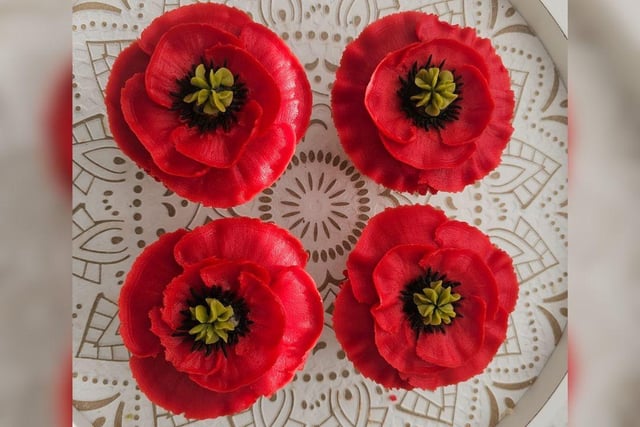 Poppy cupcakes by a reader