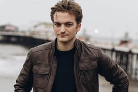 Ryan J Smith 