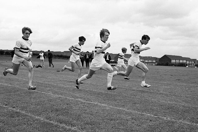Shirebrook Comprehensive School sports day in 1968 - do you spot any familiar faces in this race?