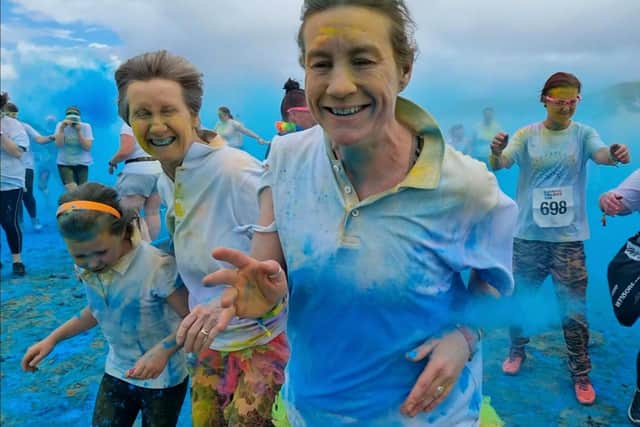 Blackpool Colour Run takes place on Saturday 8 th July at Starr Gate beach. Sign
up at www.blackpoolcolourrun.co.uk