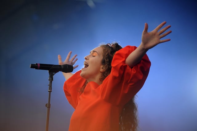 The Fylde Coast's own Rae Morris performing in 2018