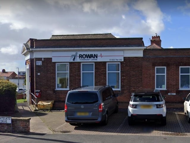 Rowan Veterinary Centre on Whitegate Drive has a rating of 4.8 out of 5 from 175 Google reviews