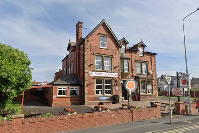 The Strawberry Gardens in Fleetwood is one of the best in the port. It has new cask ales every week and is definitely the place for a good old banter across the bar with a mate. It also has a great restaurant and its own bowling greens