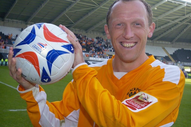 Andy Morrell left Blackpool for Bury before starting a managerial career. After spells with Wrexham, Shrewsbury, Tamworth and Redditch Utd he was appointed manager of Hednesford Town in April 2020. He left in October that year after three defeats and a draw in the first few weeks of the season