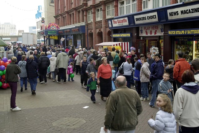 Half term crowds on Bank Hey St Blackpool, 2001