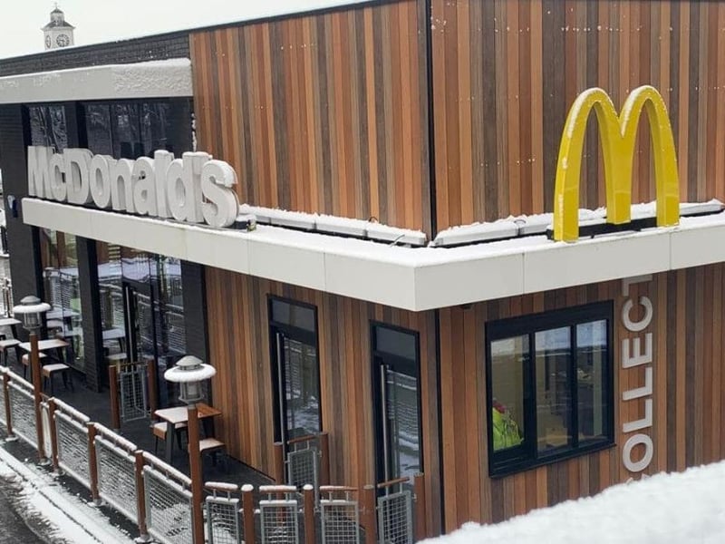 The drive thru at Tesco Extra on Foxhole Road has a rating of 3.4 out of 5 from 361 Google reviews