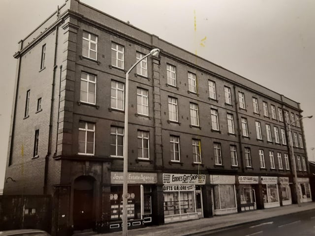 The disused railway hostel on Central Drive in January 1982