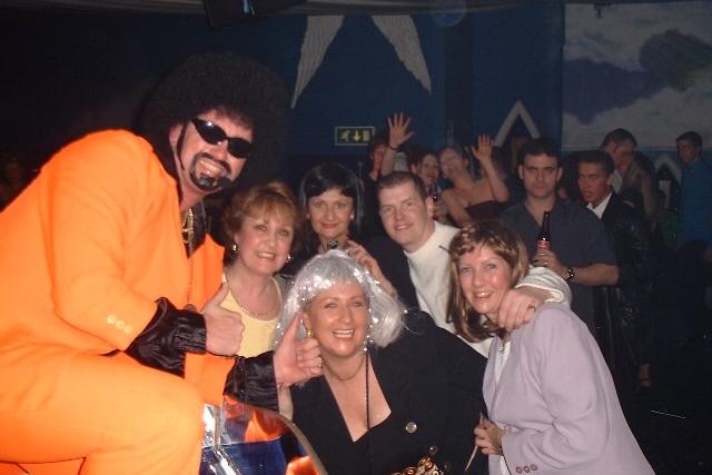 Lionel Vinyl meets some of the clubbers