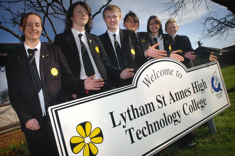 20 brilliant retro photos of teenagers in Year 11 at Blackpool high ...