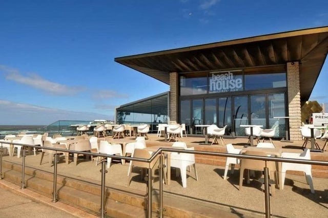 The Beach House is one of Blackpool's most prominent bars, one of the few to be located on the beach side of the town's famous tramway, with great views out to sea, and it serves up cocktails in addition to its other fare. It has a 4.3 Google rating